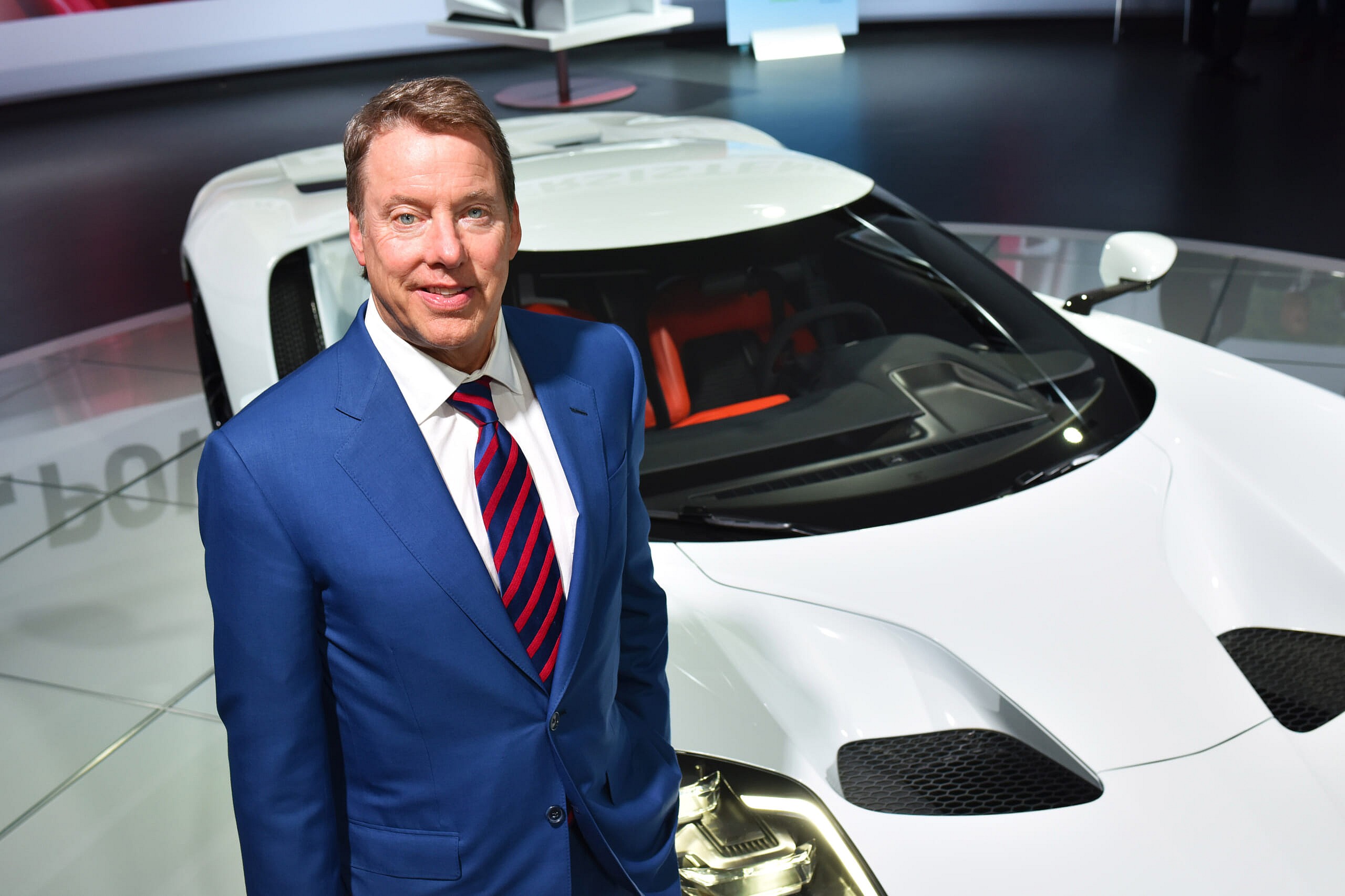 William-Clay-Ford-Jr-with-Ford-GT-at-NAIAS.jpg Ford GT
