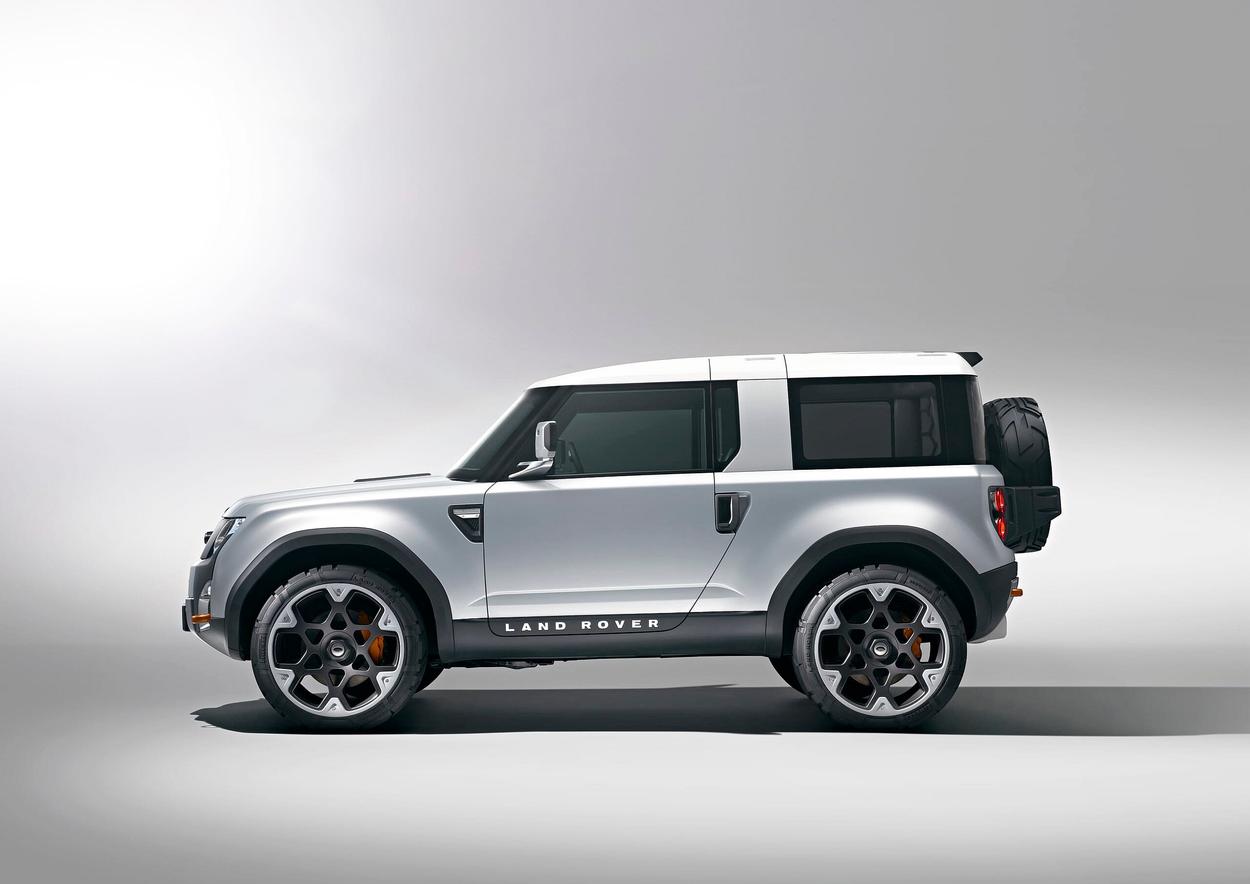 landroverdc100concept1