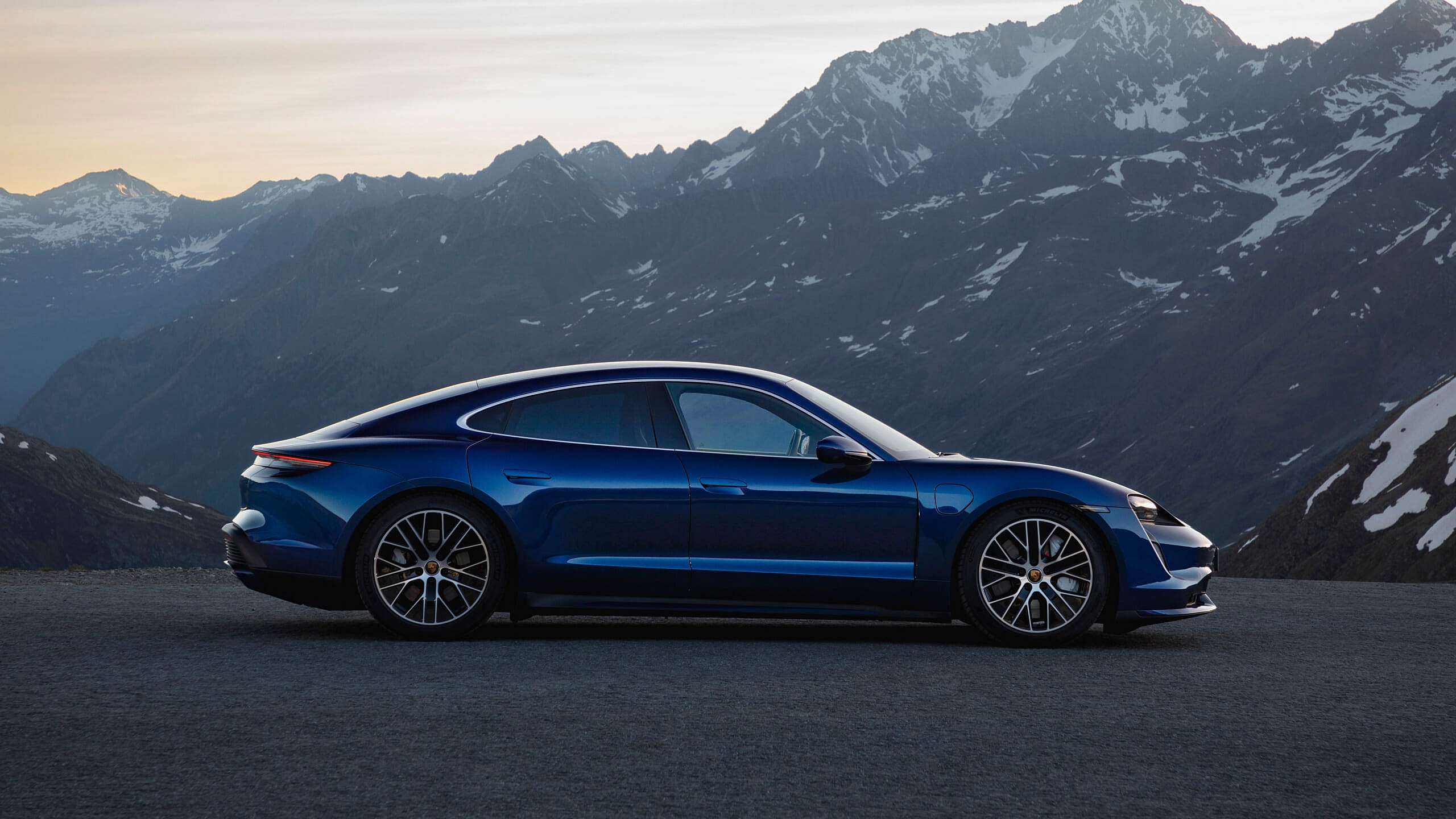Porsche Taycan Turbo