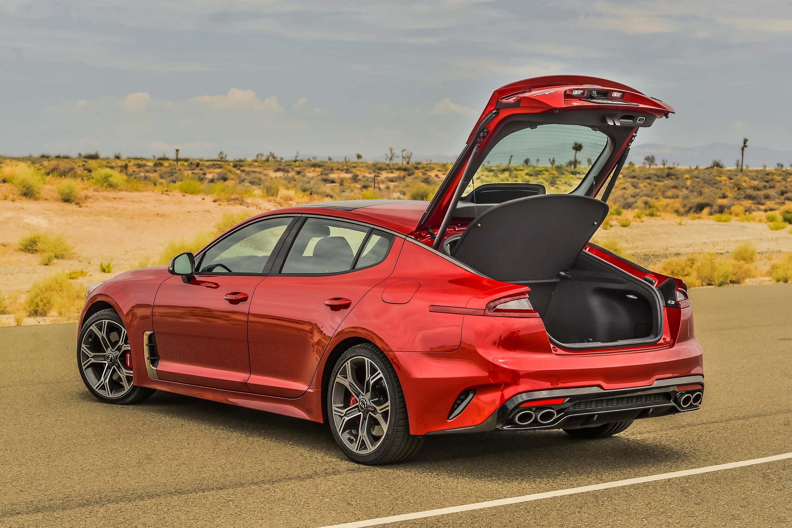 12904_2018_Kia_Stinger_GT2_RWD