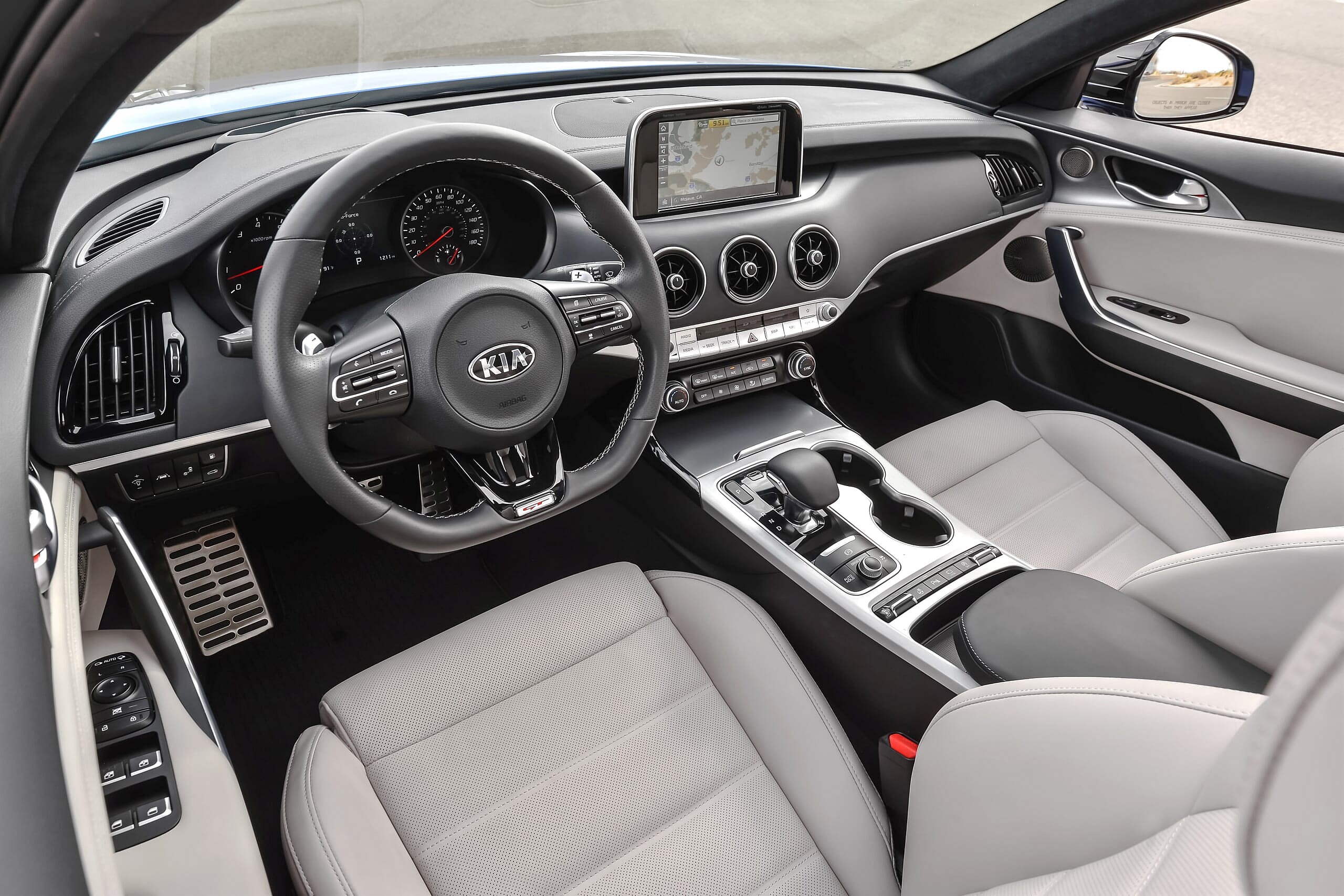 12932_2018_Kia_Stinger_GT2_AWD