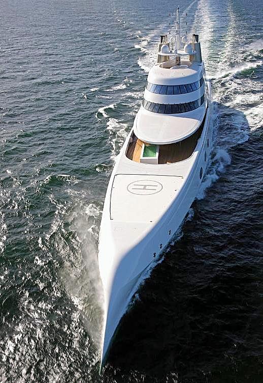 3-a-yacht-2061er-gre.jpg
