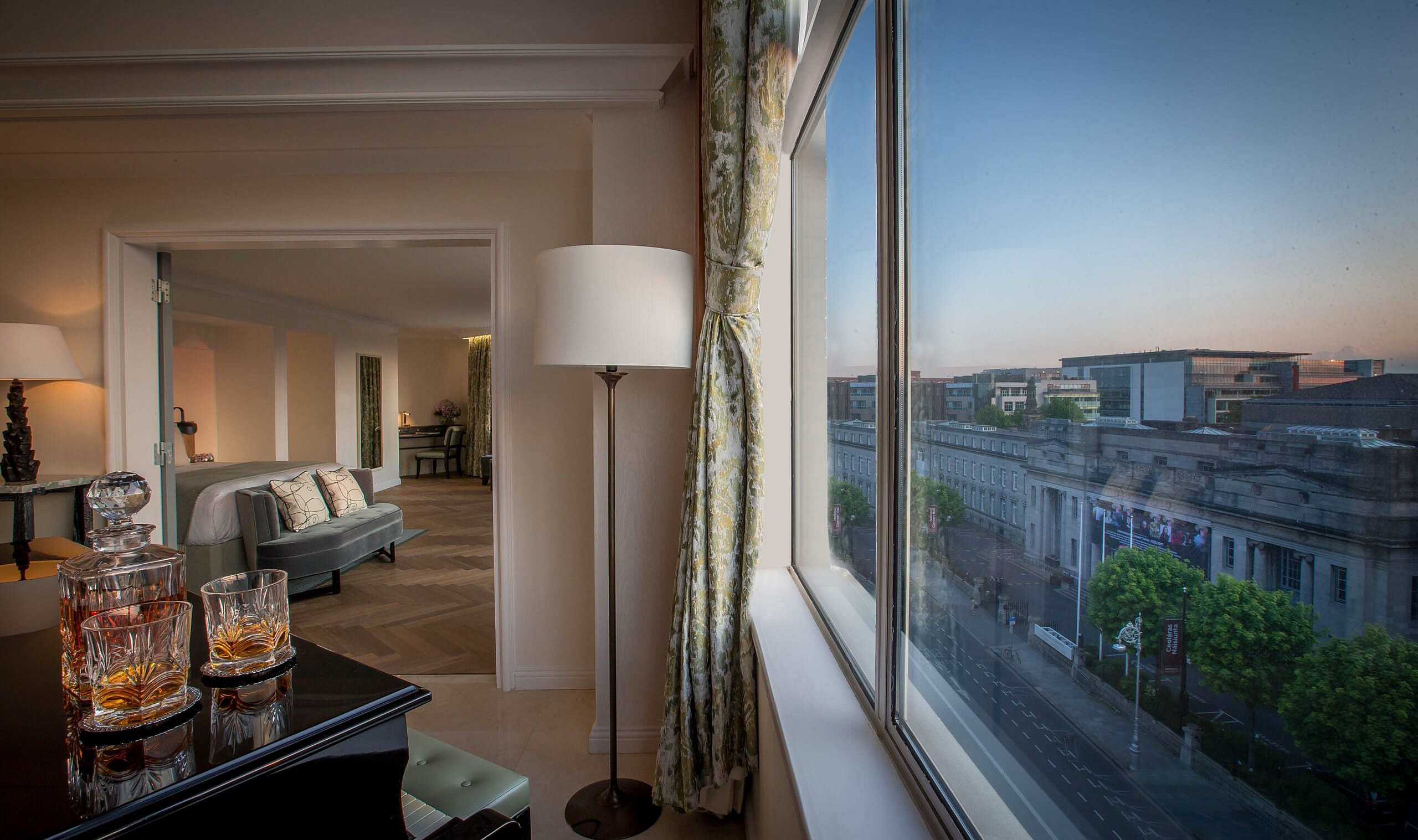 Presidential Suite view and piano_1