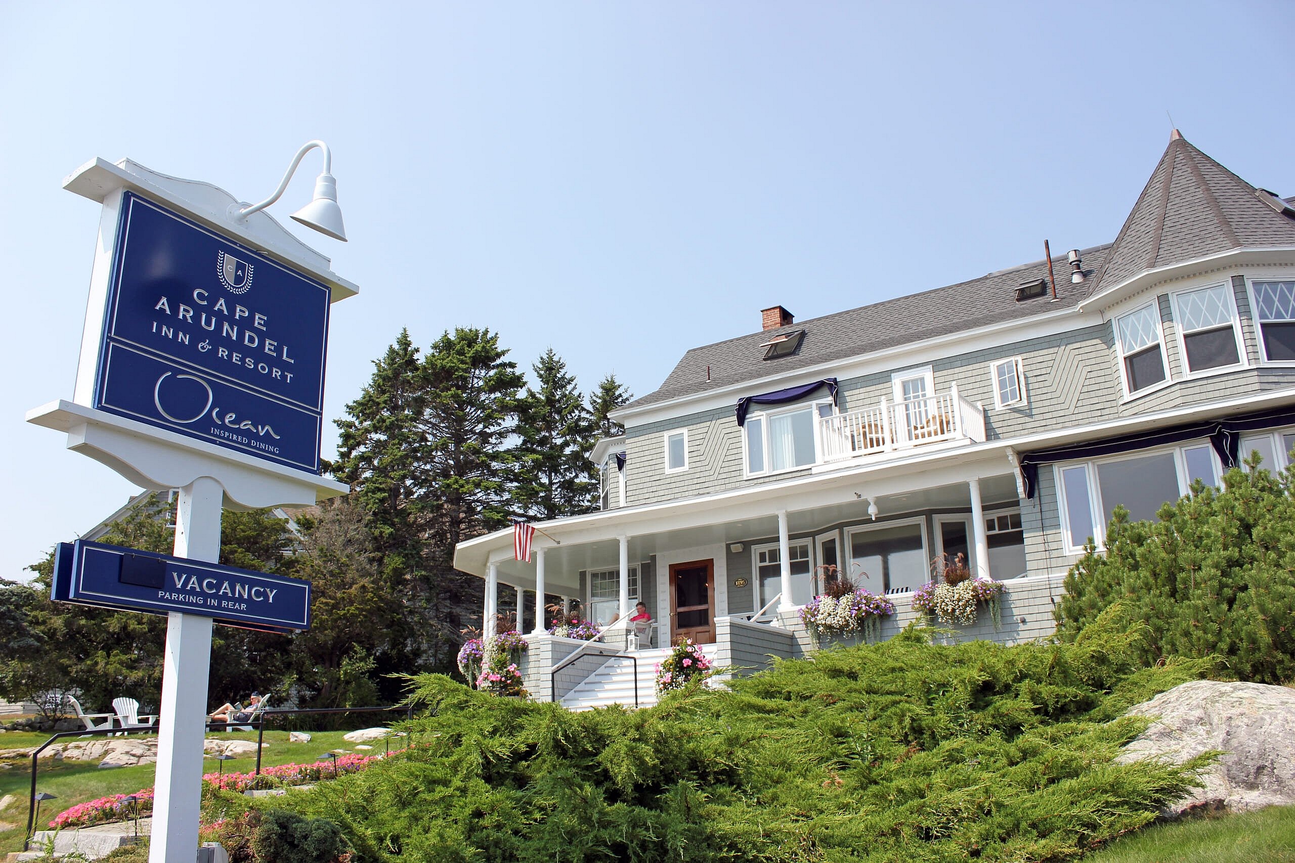 Cape Arundel Inn Resort
