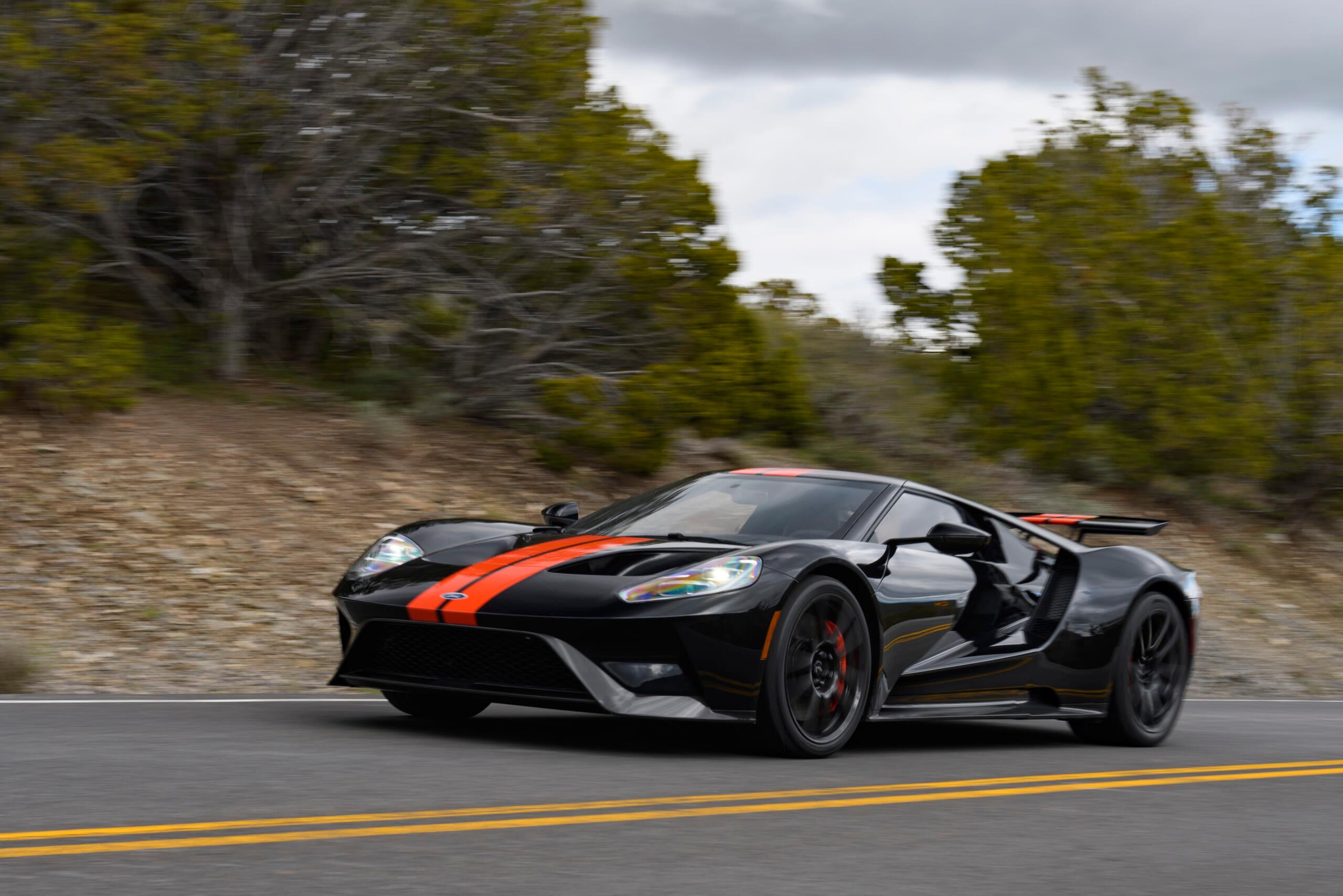 Black and orange Ford GT moving