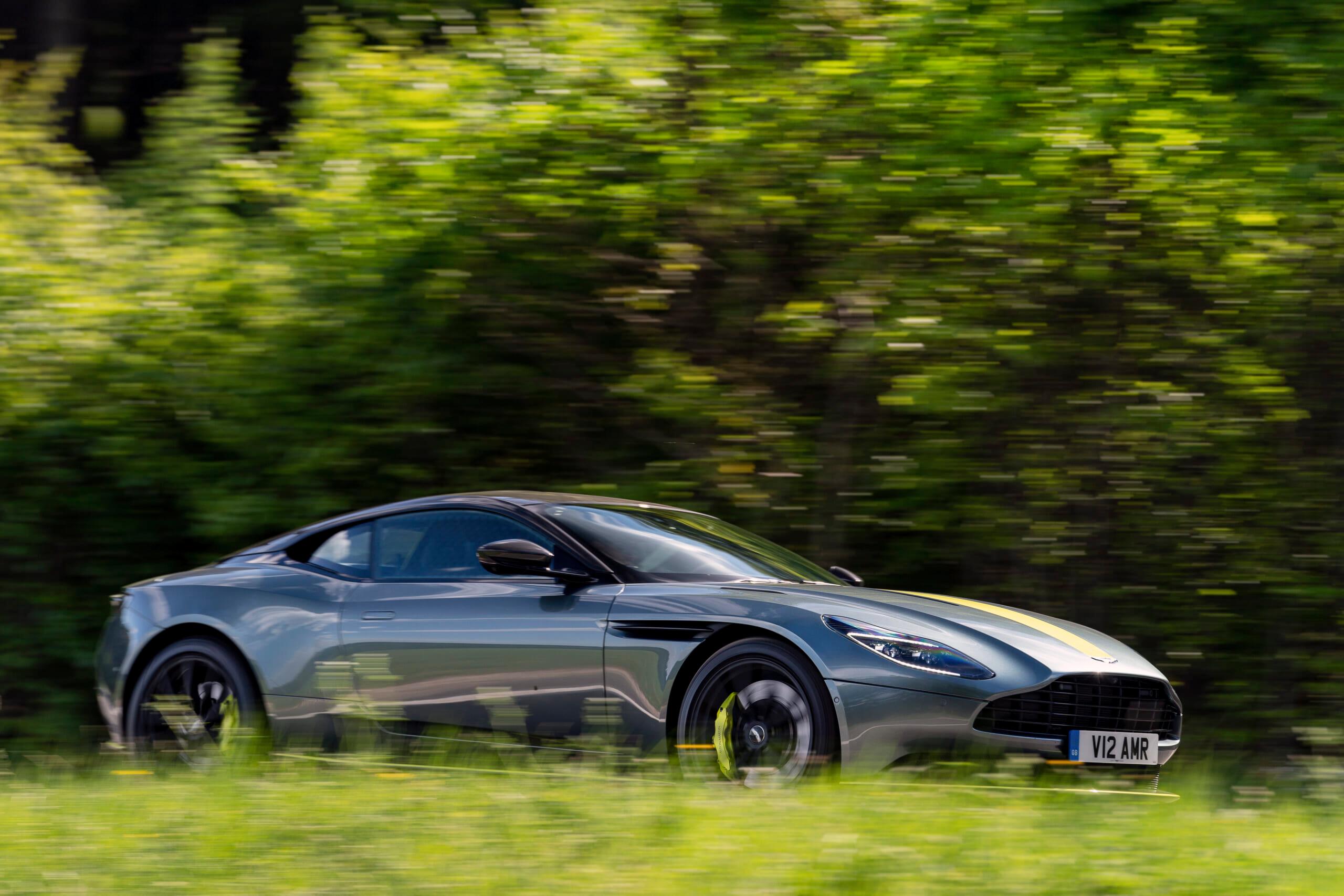 Aston_Martin_DB11_AMR_-_Signature_Edition (3)