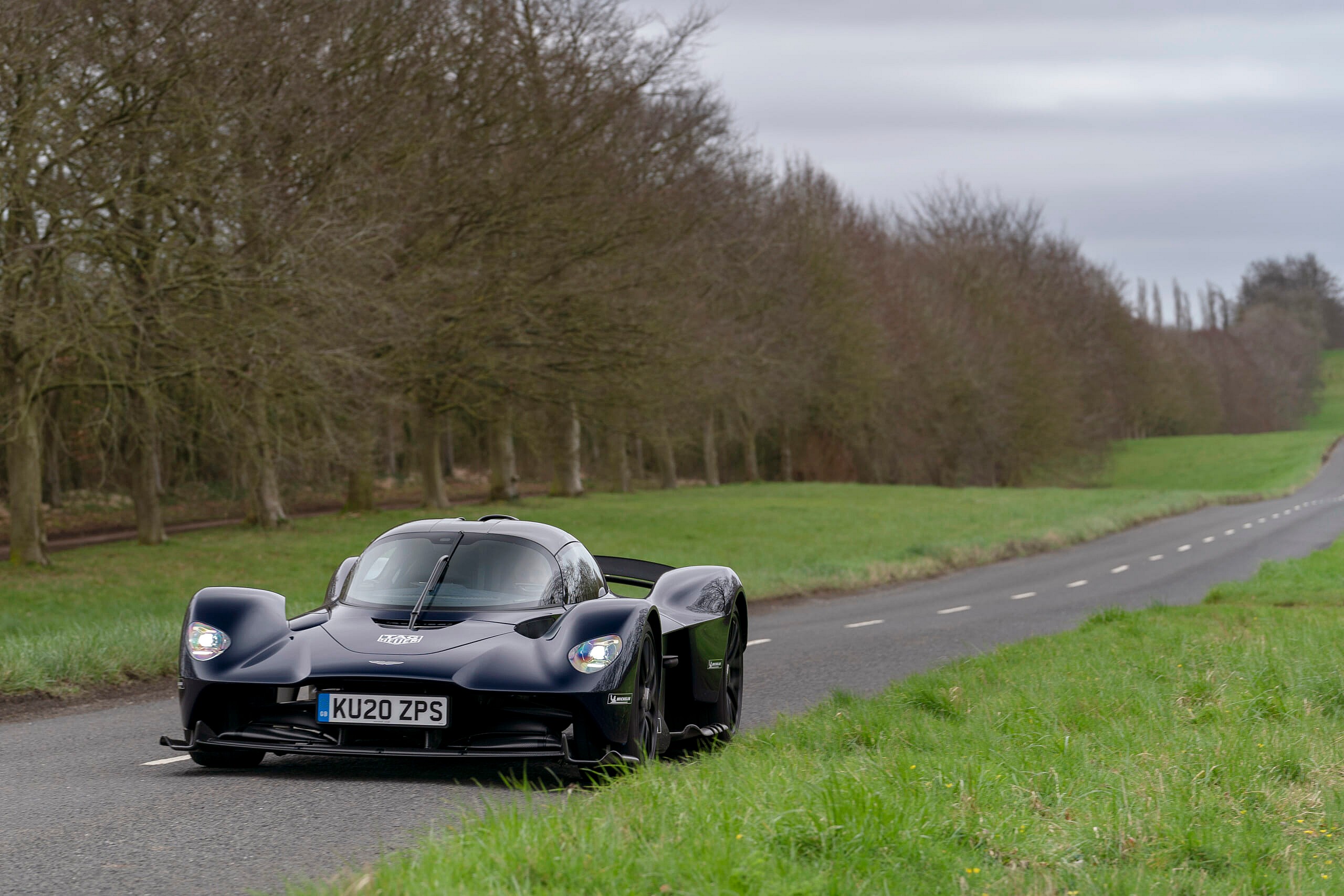 Aston Martin Valkyrie (6)