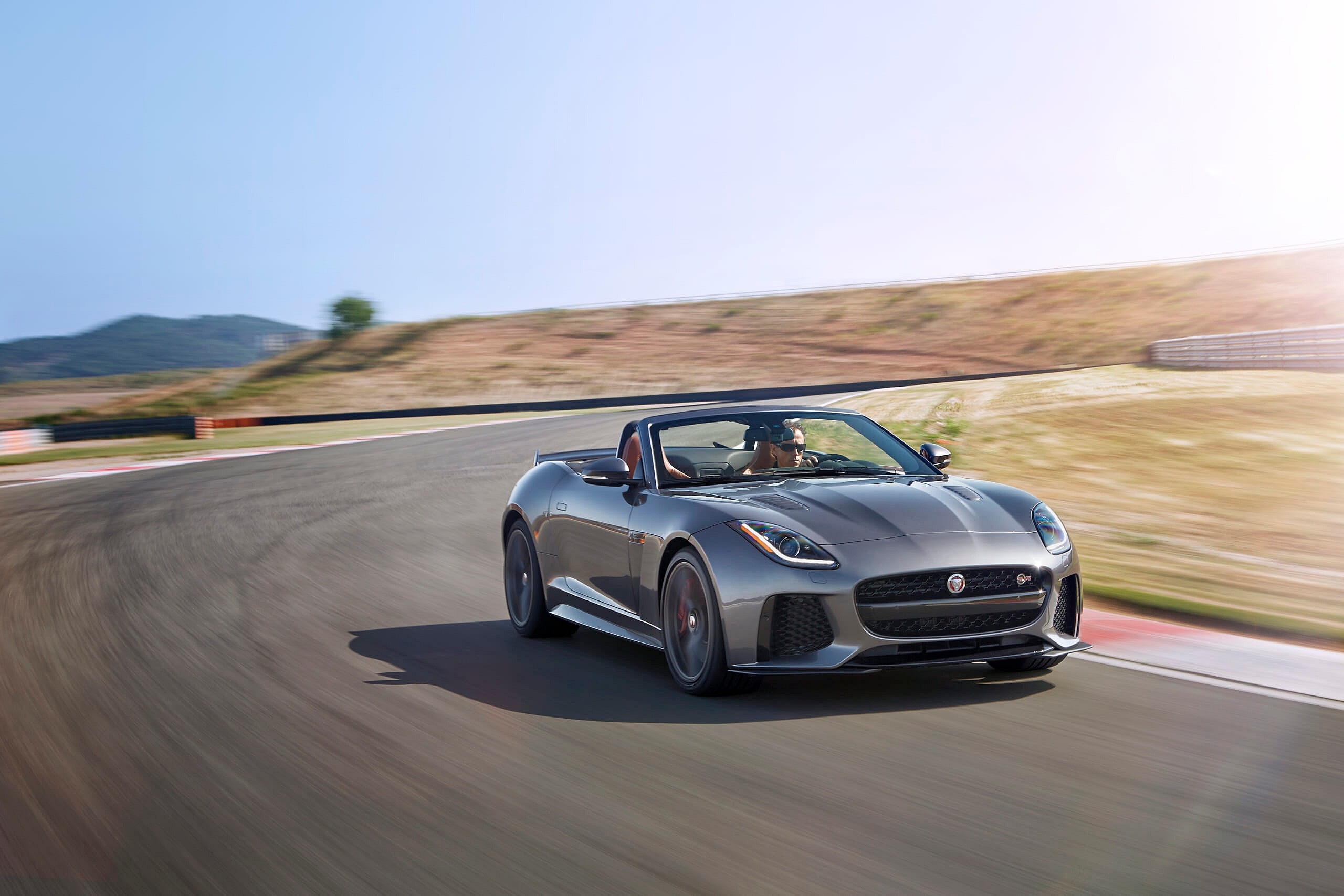 JagFTYPESVRConvertibleTrack17021625
