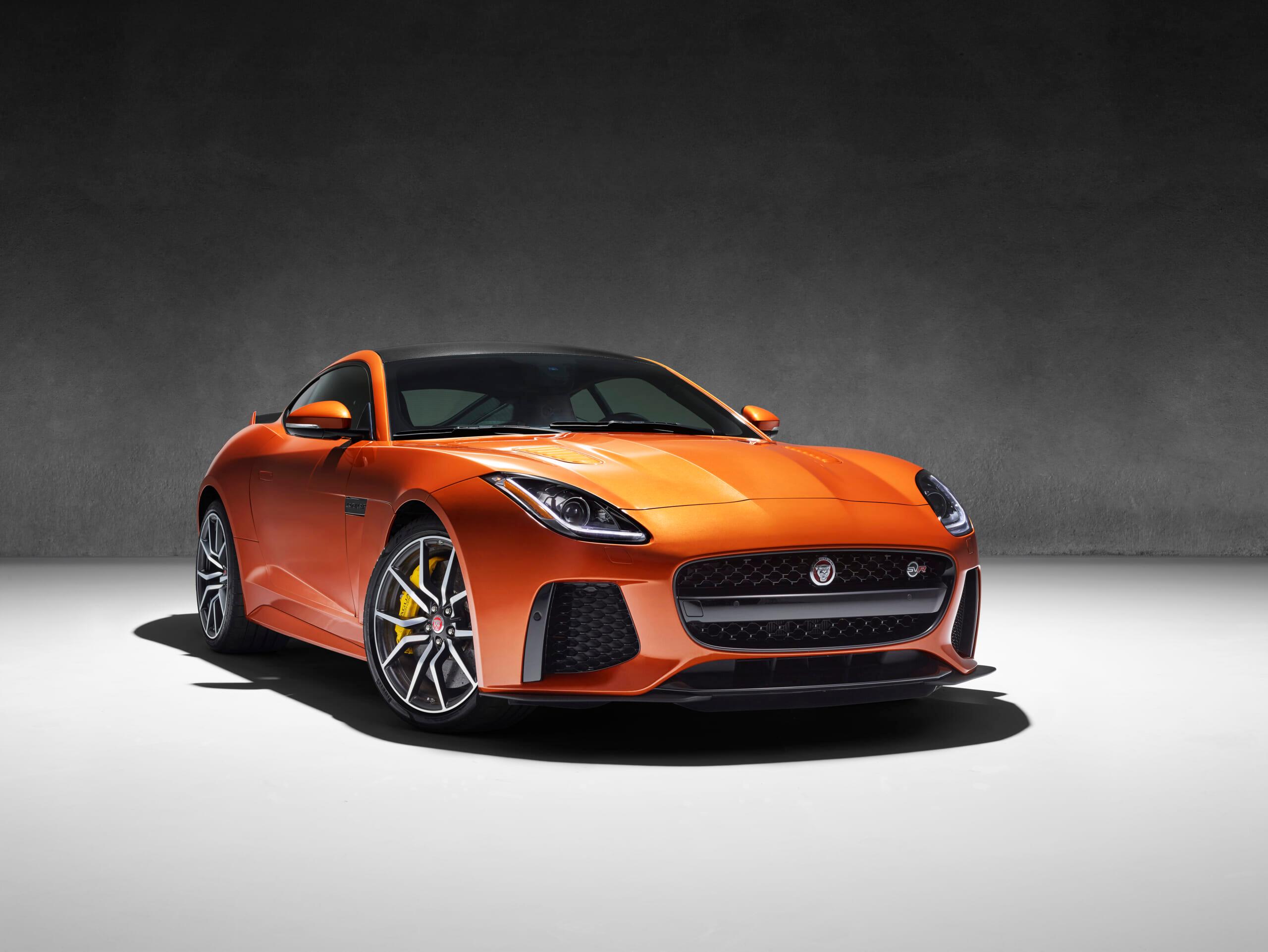 Jag_FTYPE_SVR_Coupe_Studio_Image_270116_02.jpg Jaguar