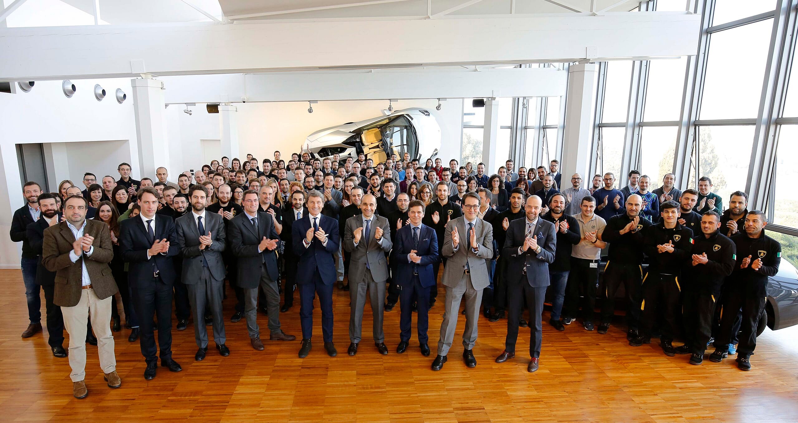 Lamborghini employees.jpg