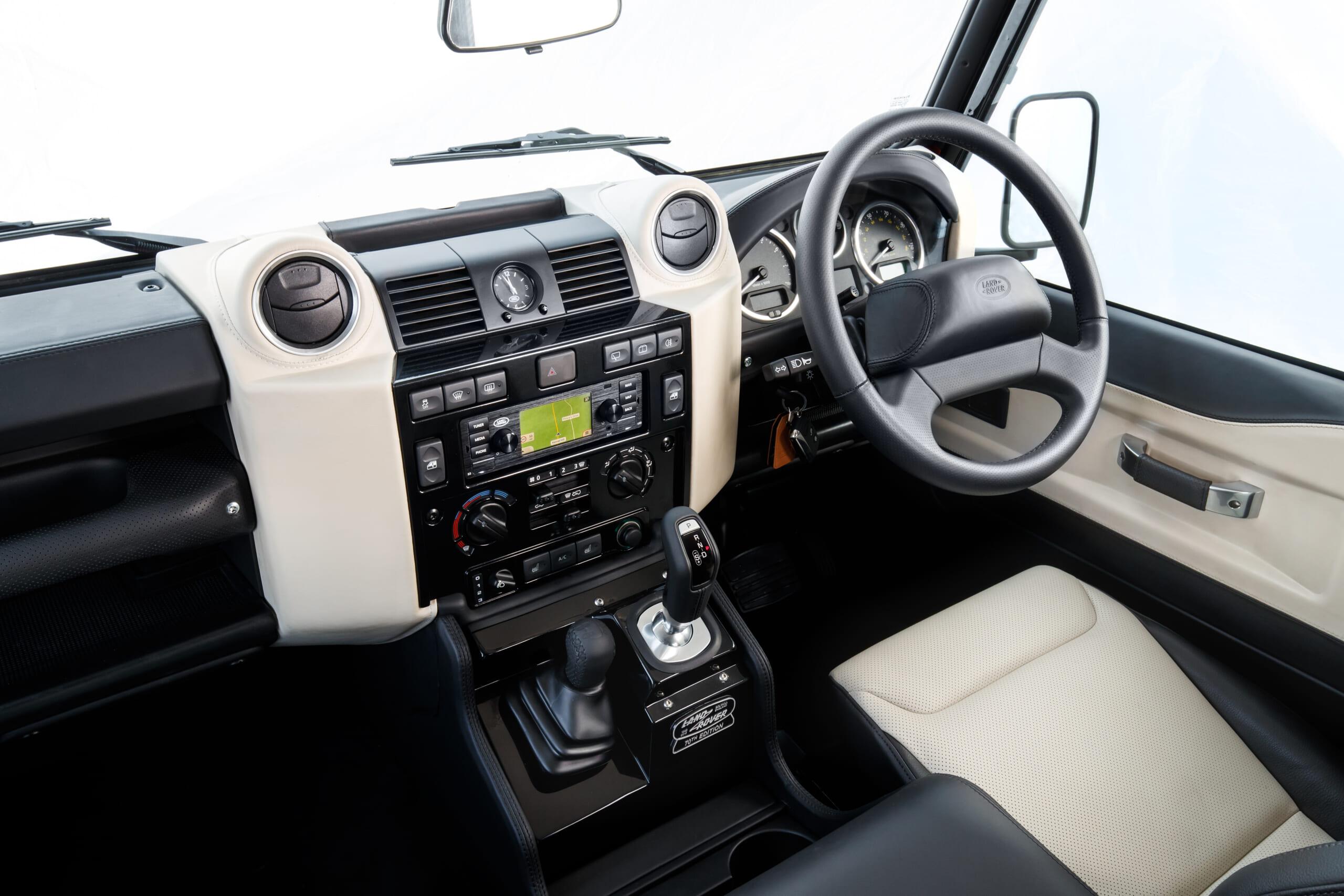 LR_Classic_Defender_WorksV8_170118_12