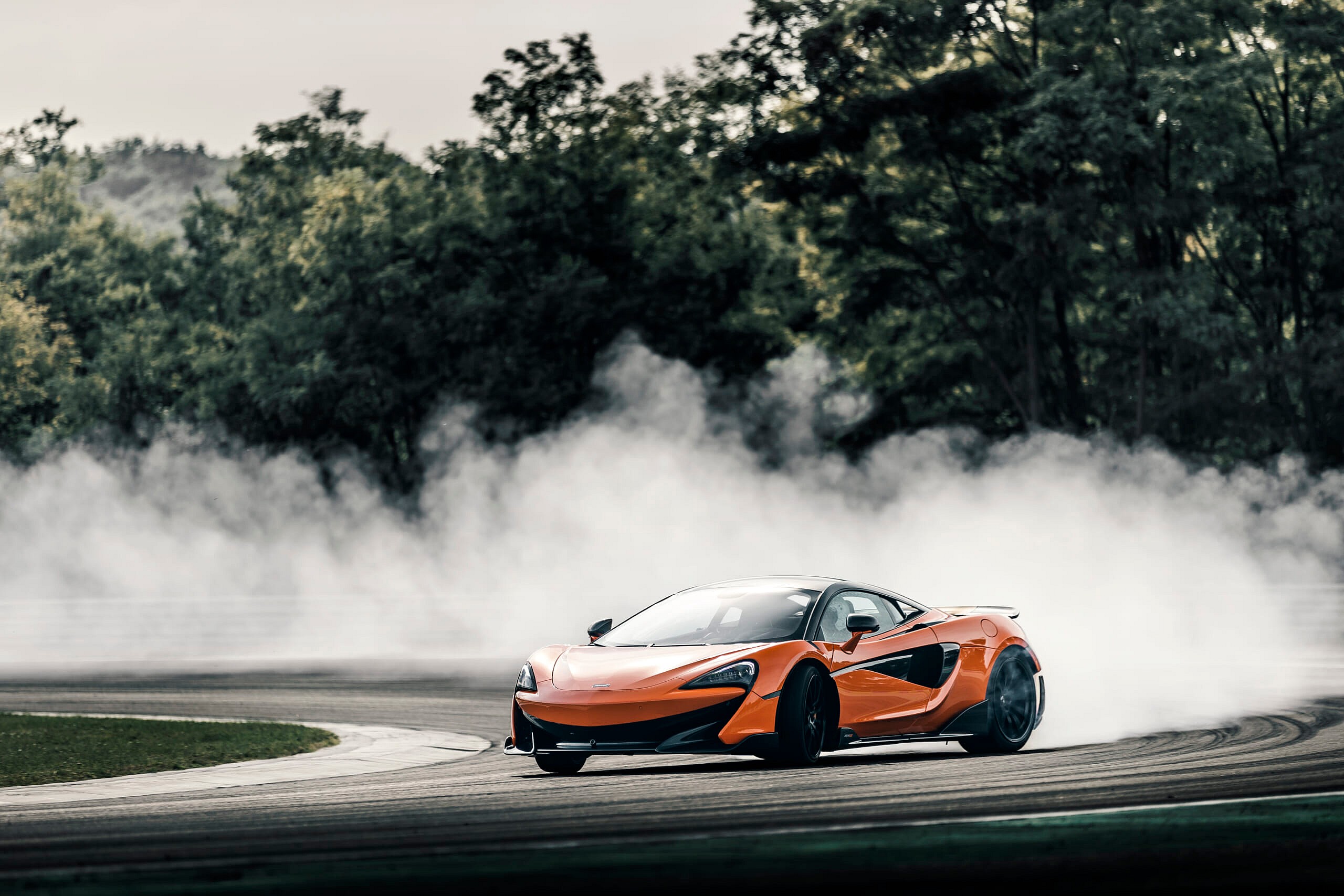 McLaren-600LT-GlobalTestDrive-1990
