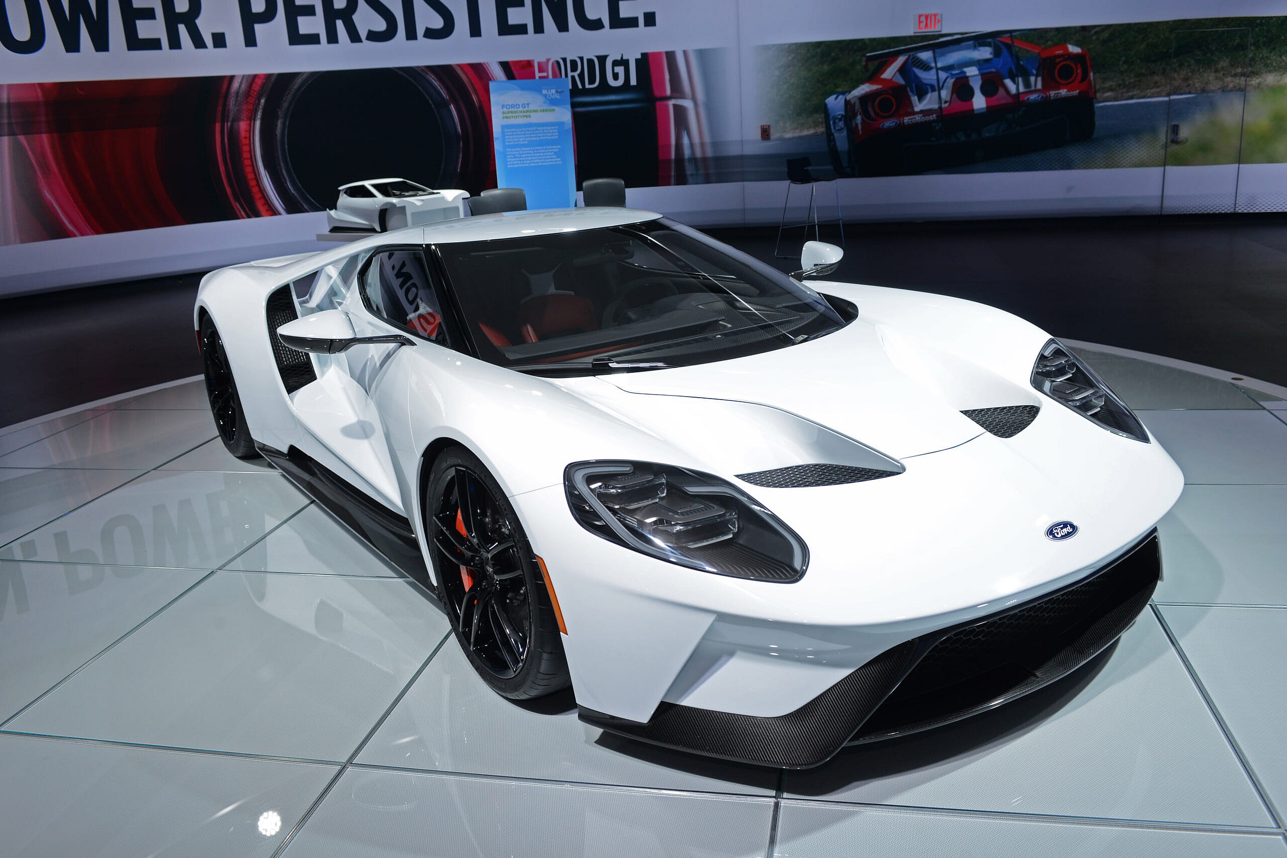 Ford-GT-at-NAIAS (1).jpg Ford GT