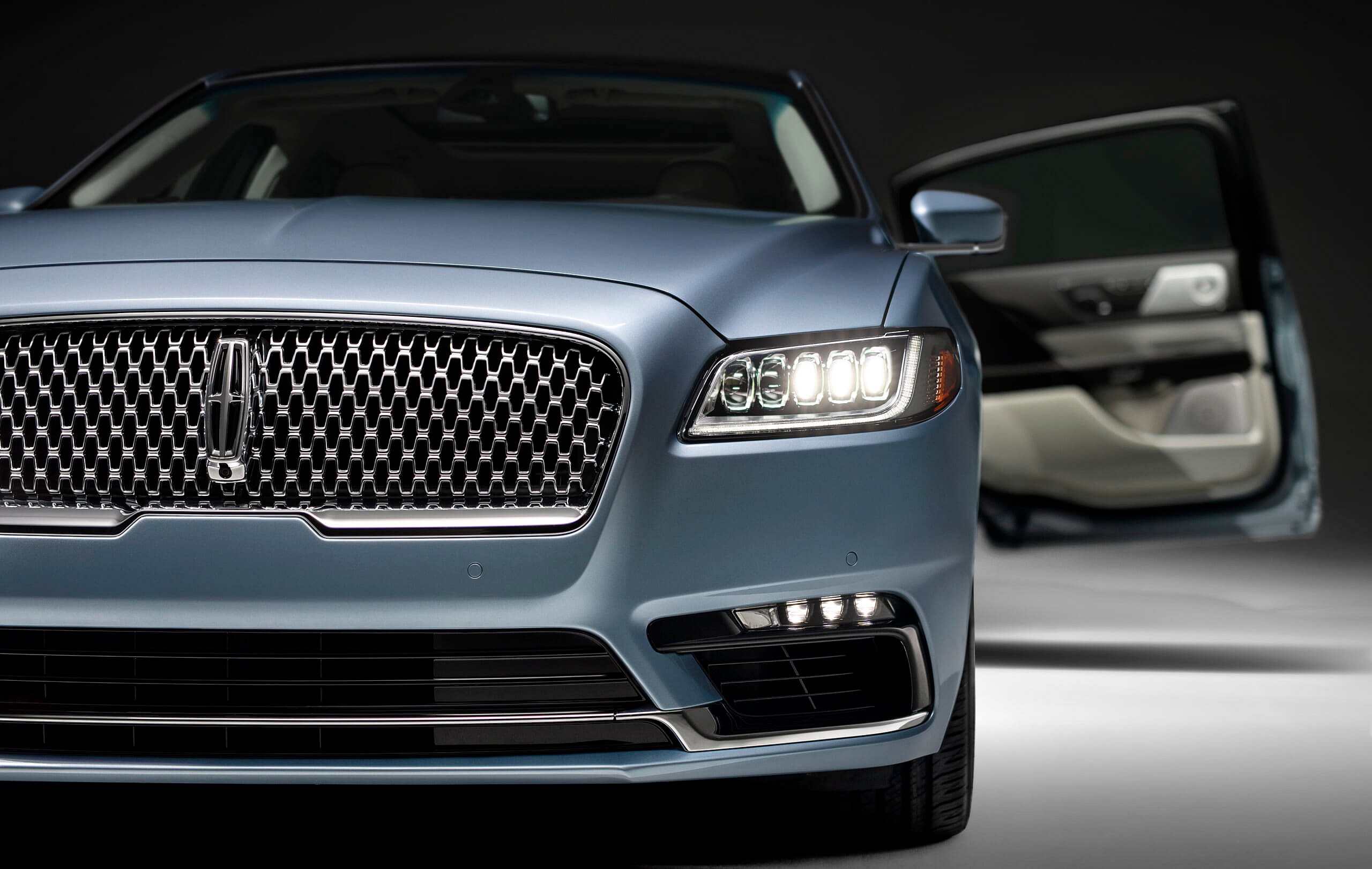 LincolnContinental-CoachDoors_HR_54