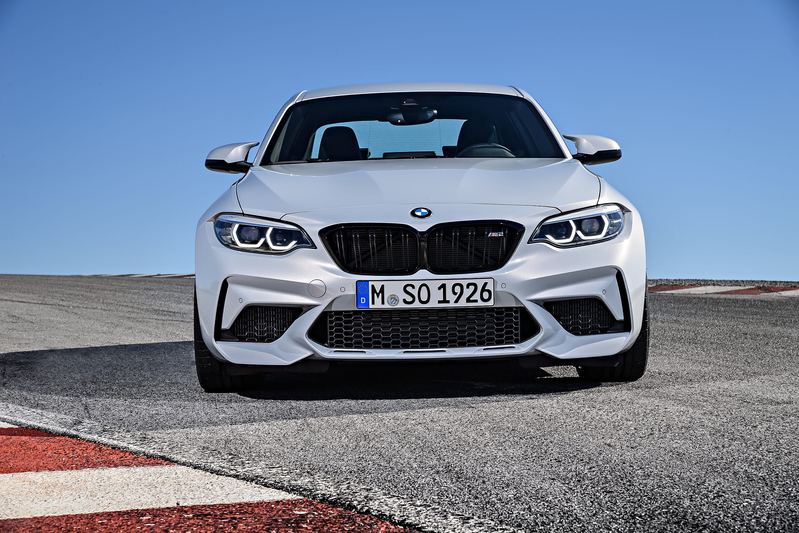 P90298668_highRes_the-new-bmw-m2-compe