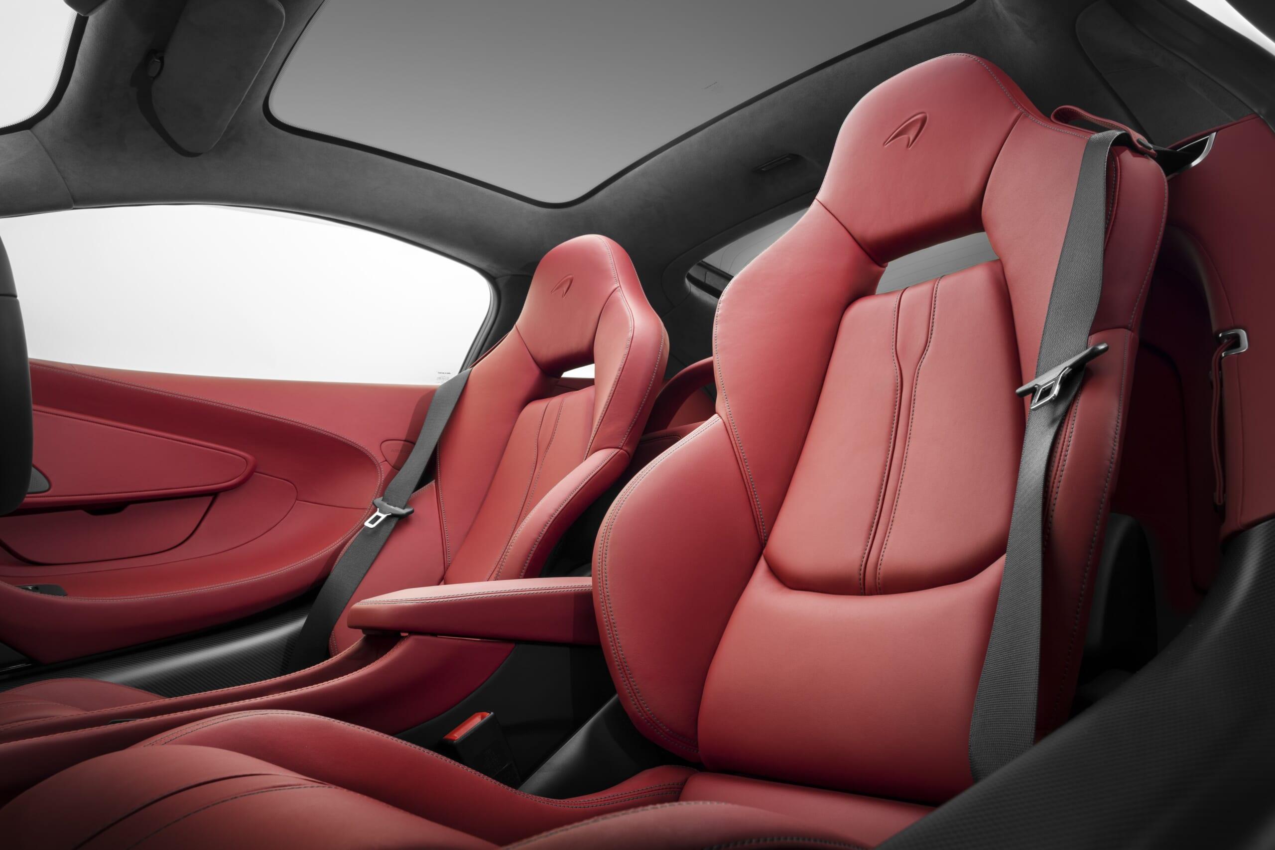 6230McLaren-570GT_11.jpg