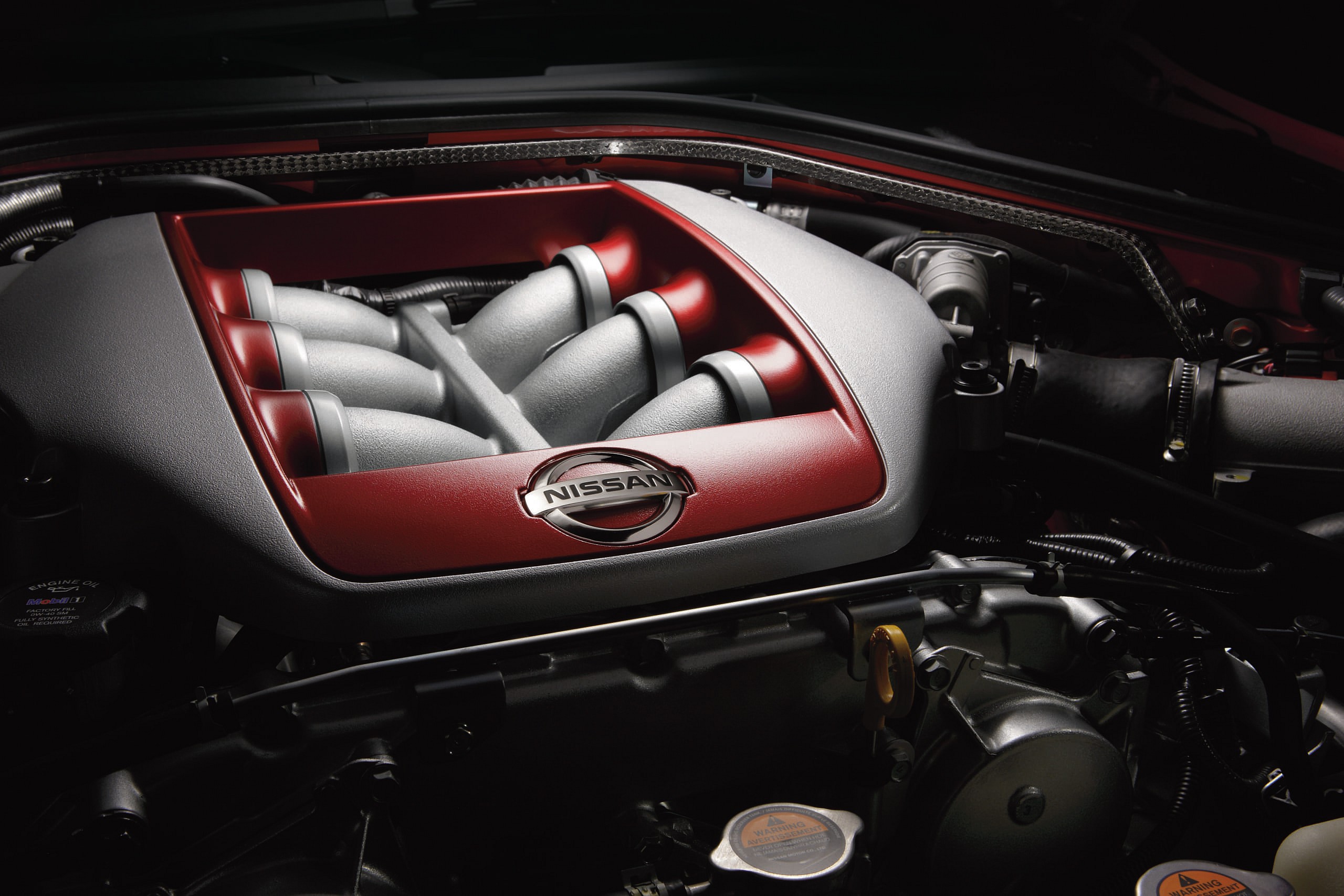 2021 Nissan GT-R (16)