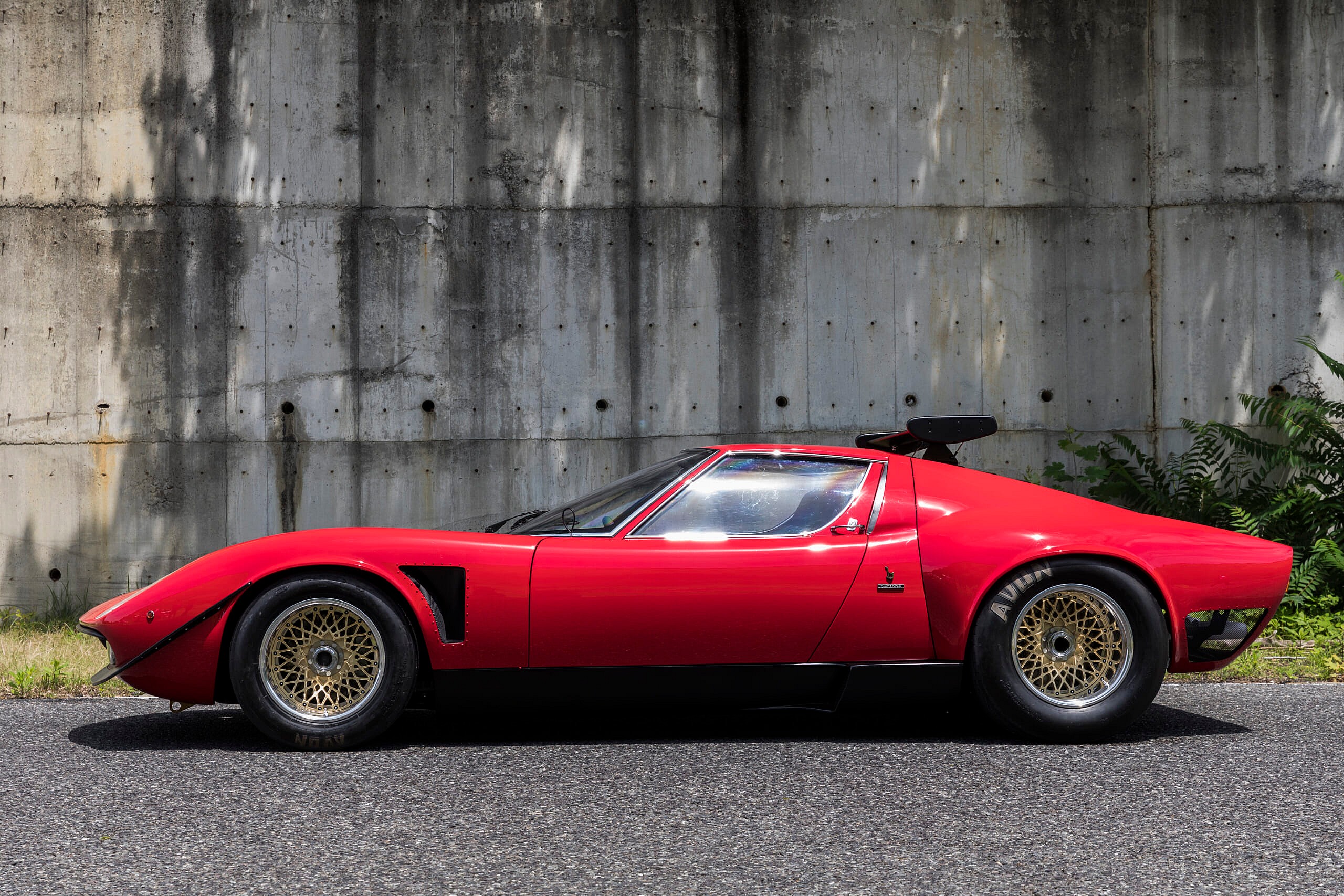 Lamborghini Restored the Wildest Version of Its Iconic Miura, the