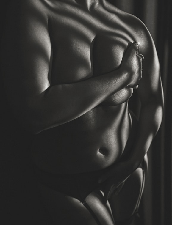 Ashley Graham V Magazine (5)