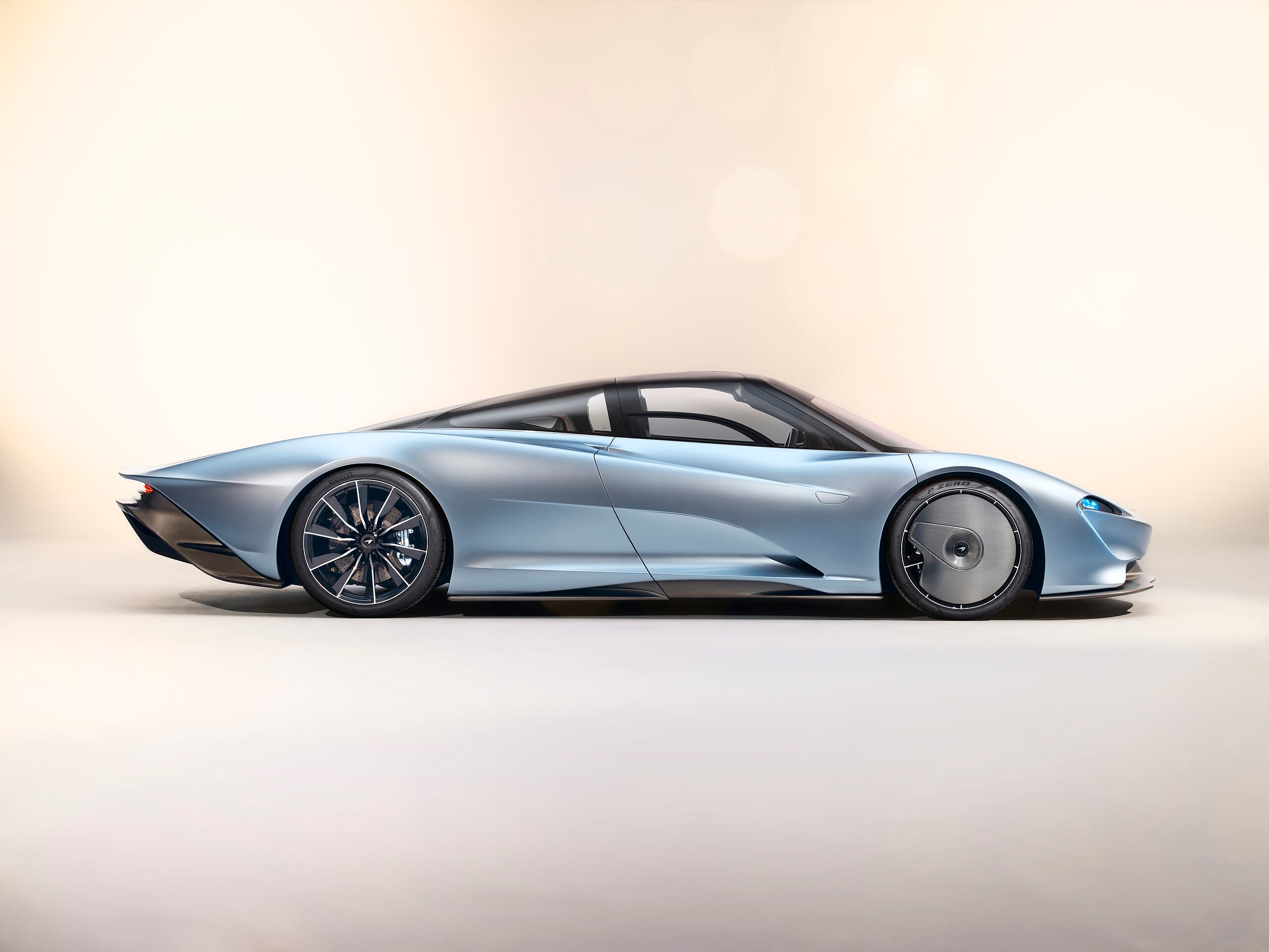 McLaren Speedtail-06 P
