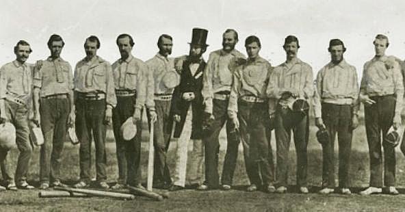 old-baseball-dudes.jpg