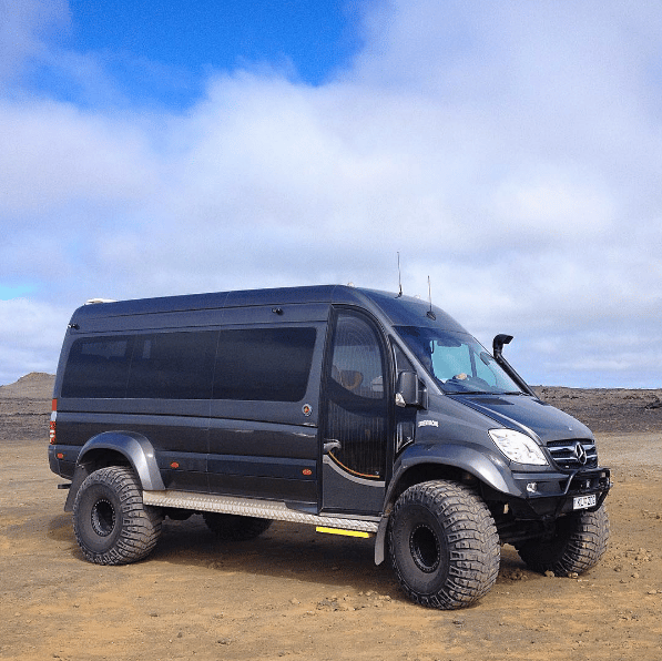 Mercedes Benz Sprinter Gylfi Blondal.png