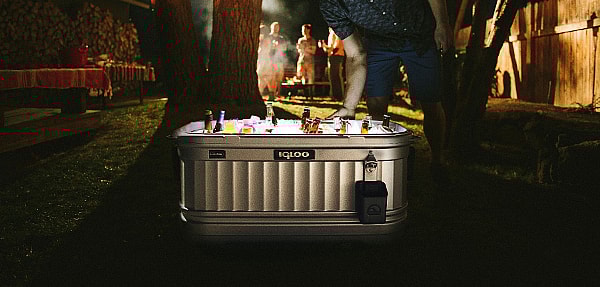 Igloo Party Bar night lit up.jpg Using Liddup tech, the Party Bar cooler lights up (Photo: Igloo Products Corp)