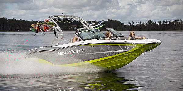 MasterCraft XT20 powerboat - profile.jpg This compact, versatile powerboat is yours for just $83,330 (Photo: MasterCraft)