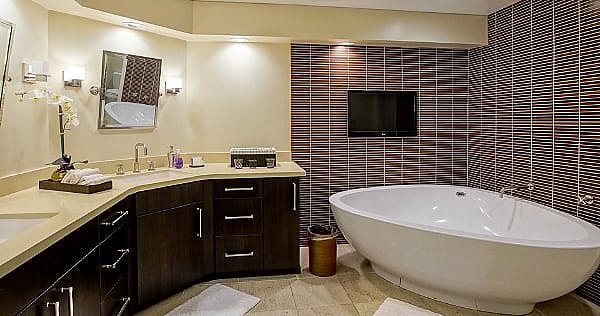 Relaxing bathroom #2