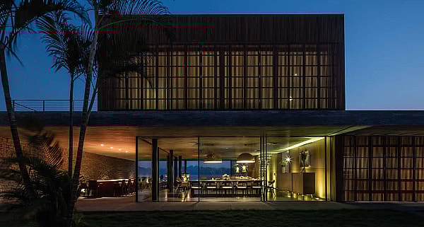 Caye Sereno Vietnam Luxury Villas - 2.jpg Indoor and outdoor dining options (Photo: Marcio Kogan by dbox)