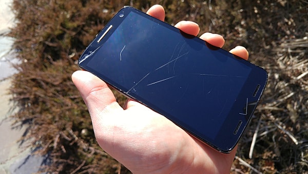 Verizon Motorola Droid Turbo 2 after.jpg Dings and scratches, but no spiderwebs