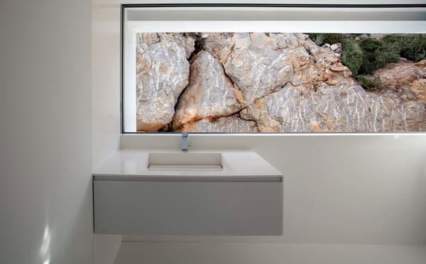 Even the bathroom sink is cantilevered