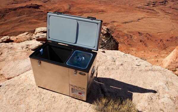 Separate fridge and freezer compartments