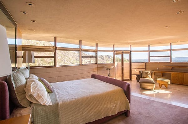 Frank Lloyd Wright last house designed - bedroom.jpg Lots of natural light and great vistas in the bedroom
