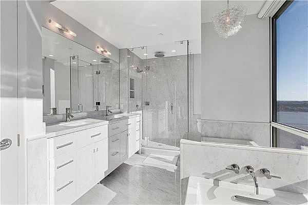 NYC's most expensive Atelier condo - bathroom.jpg A sweet bathroom