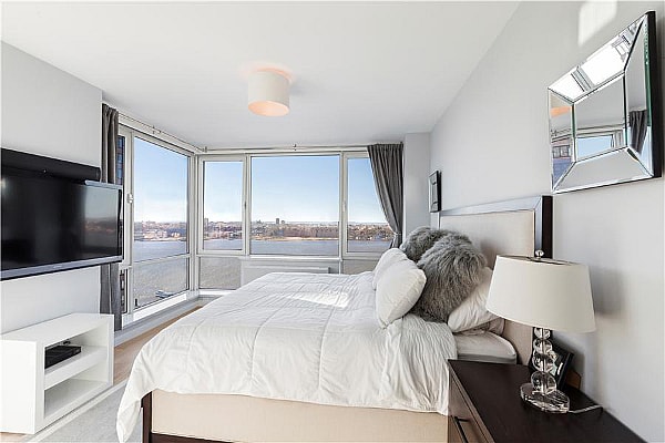 NYC's most expensive Atelier condo - bedroom.jpg An adequate master bedroom