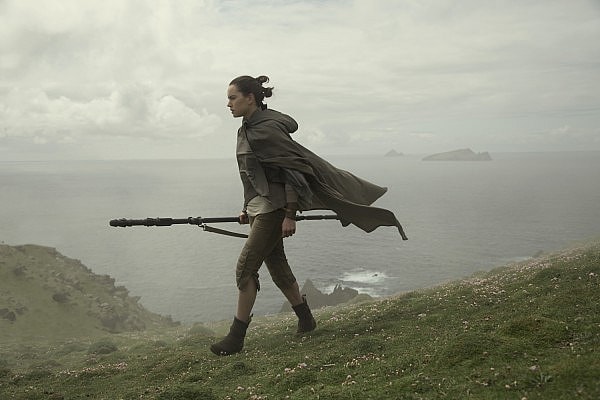 star-wars-the-last-jedi-daisy-ridley-rey-600x400
