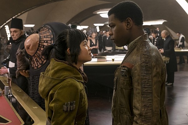 star-wars-the-last-jedi-john-boyega-kelly-marie-tran-600x400
