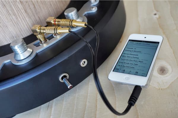 iXoost Xilo 5.1 Bluetooth Speaker - close back.jpg Aux inputs for mobile device, TV, CD and DVD