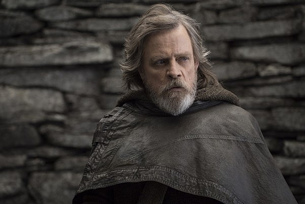 star-wars-the-last-jedi-luke-mark-hamill-600x401