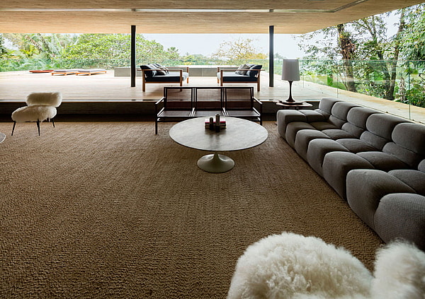 Studio MK27 Brazilian Jungle House - living area.jpg An expansive living area (Photo: Fernando Guerra)