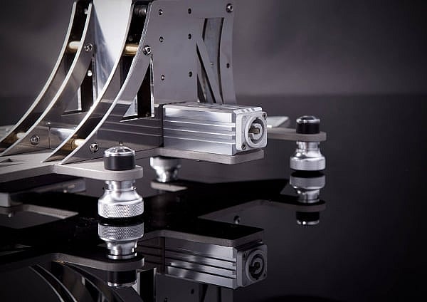 Aviatore Veloce Turbojet espresso maker - close.jpg A closer look at its beautiful craftsmanship