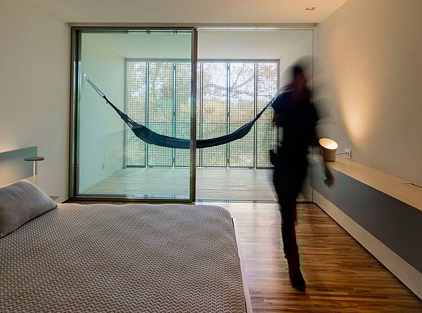 Studio MK27 Brazilian Jungle House - bedroom hammock.jpg Balconies and hammocks for all my people! (Photo: Fernando Guerra)