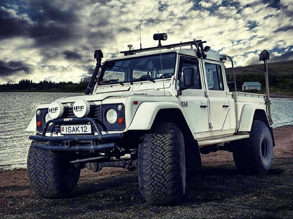 Land Rover Defender Pickup Cars of the World.png