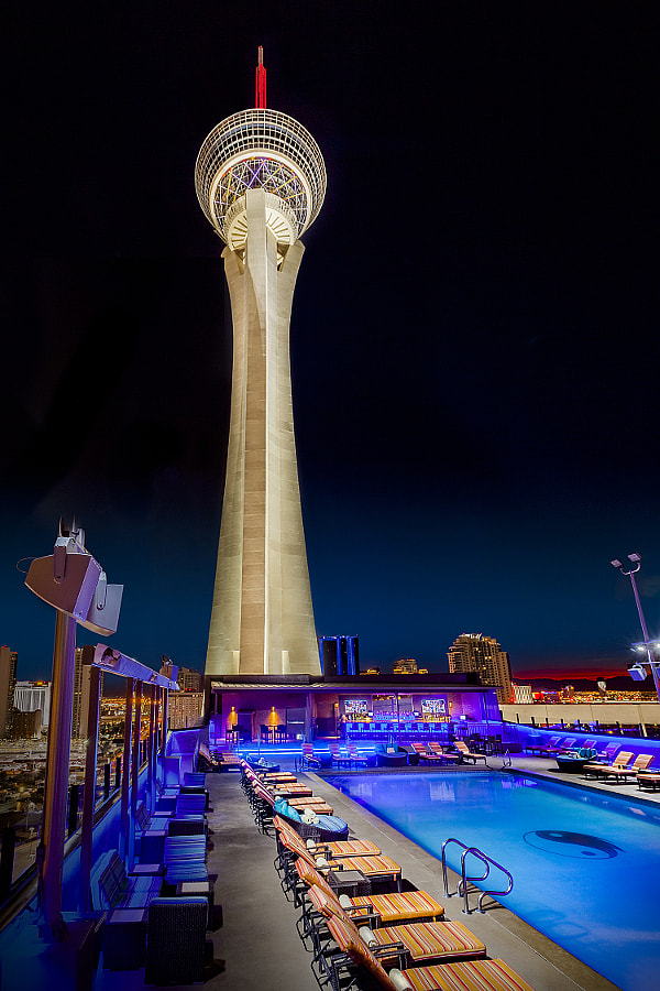 Stratosphere Radius Rooftop Pool - tower.jpg And it all happens under the tallest tower in the U.S.