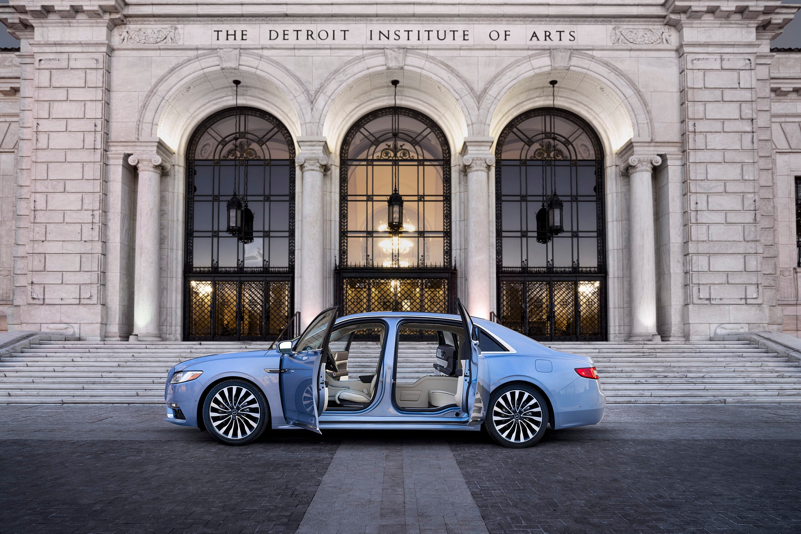 LincolnContinental-CoachDoors_HR_11