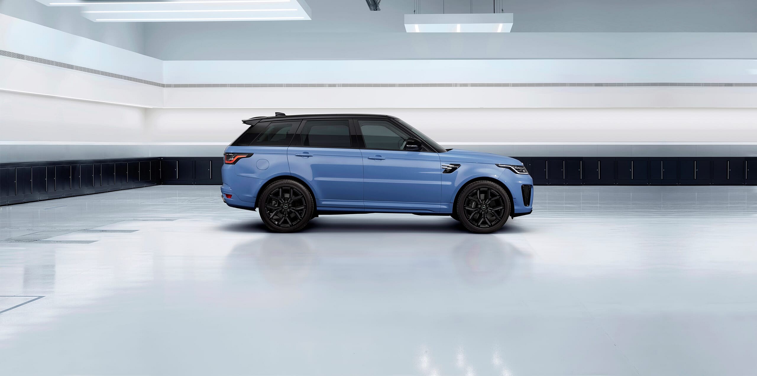 Land Rover Range Rover Sport SVR Ultimate Edition 1_small (2)