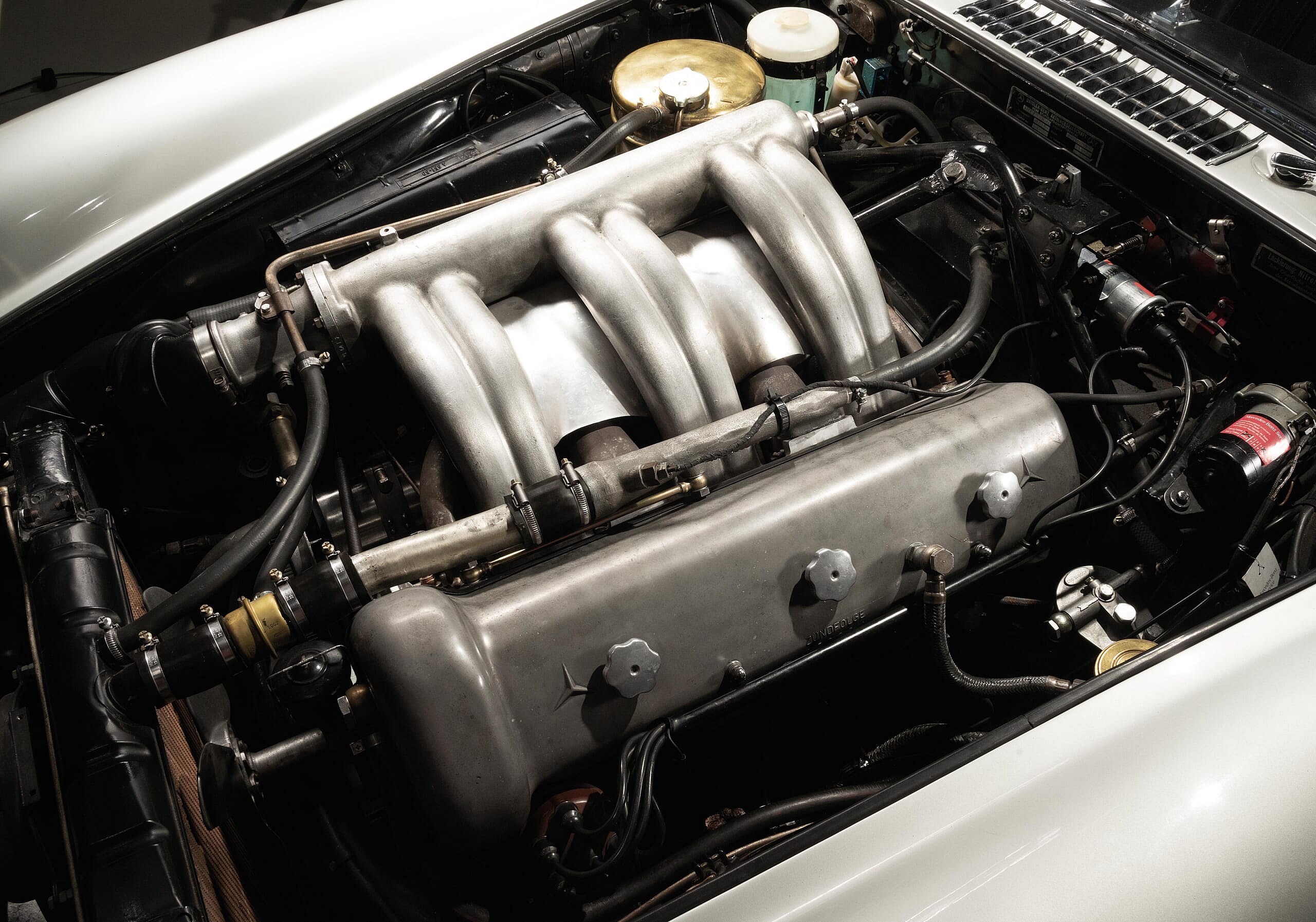 Mercedes 300 SL Gullwing (7)