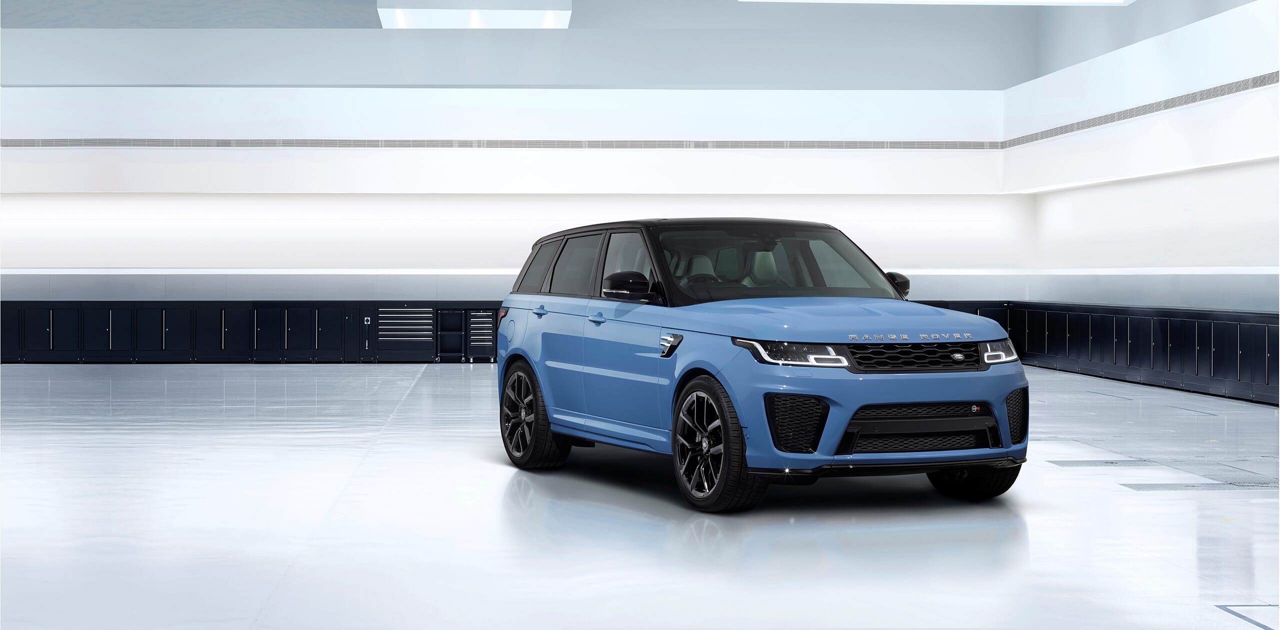 Land Rover Range Rover Sport SVR Ultimate Edition 1_small (1)
