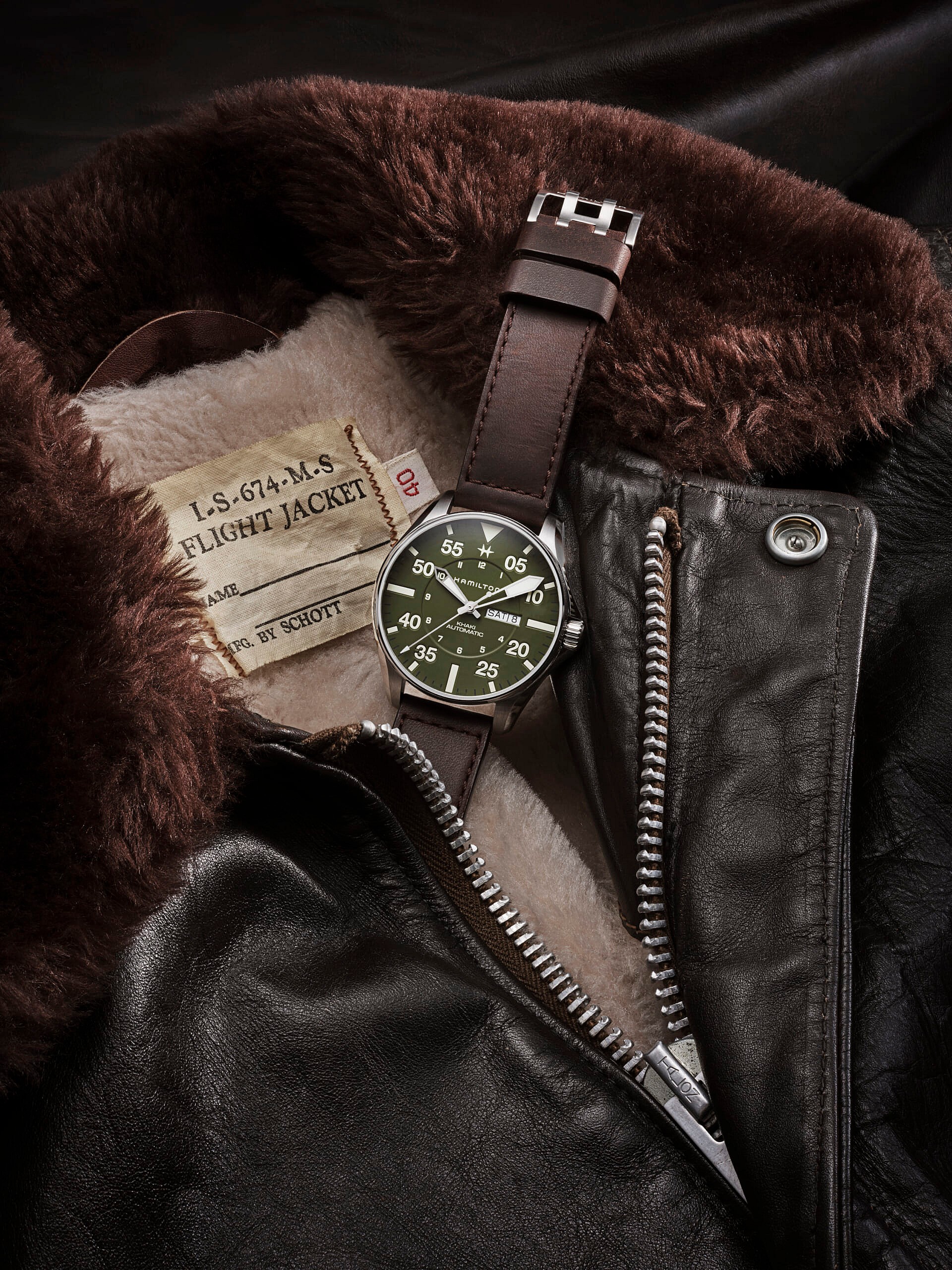 H64735561_Khaki Pilot Schott NYC_lifestyle5